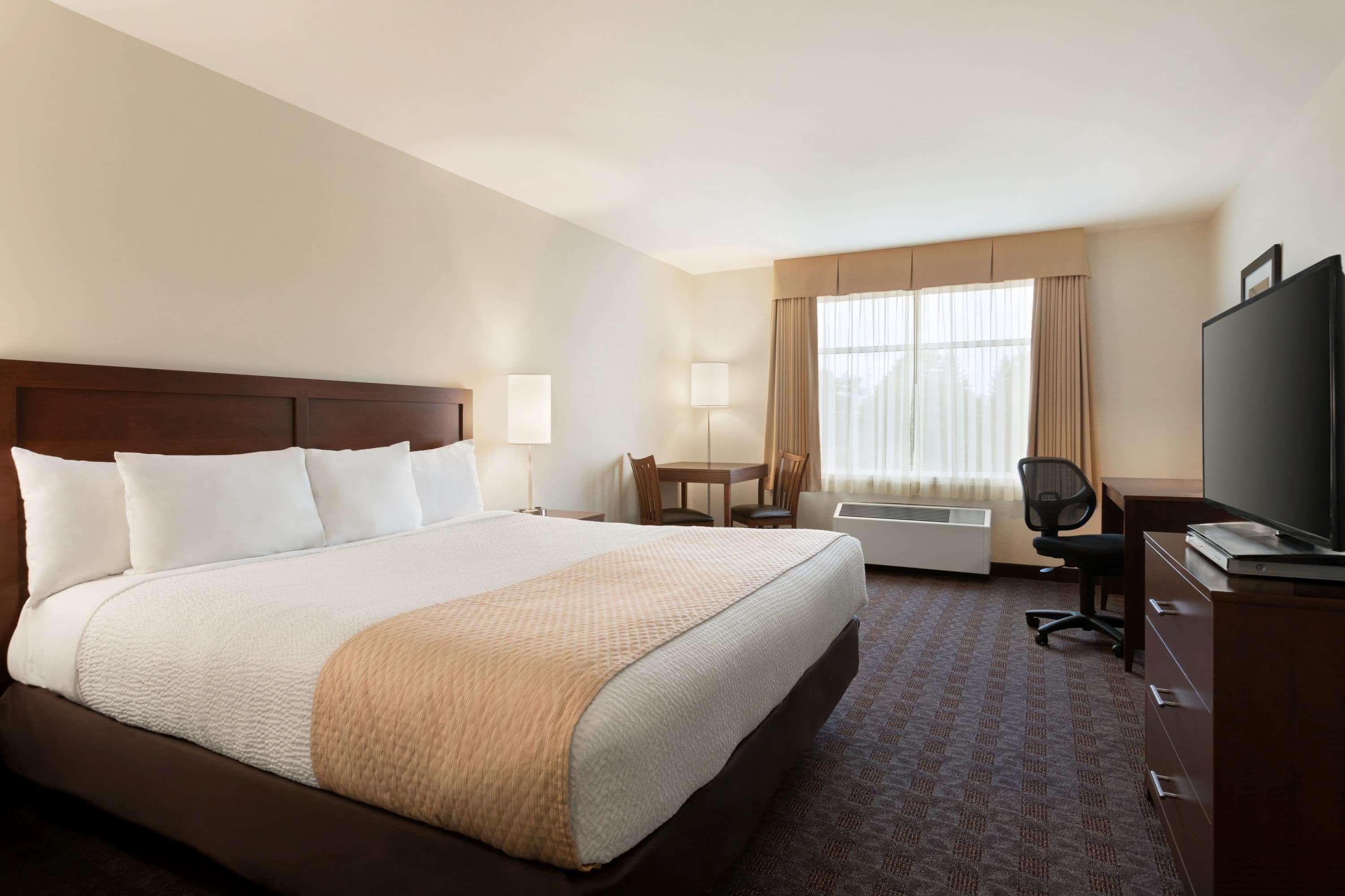 Days Inn By Wyndham Ottawa Airport Extérieur photo